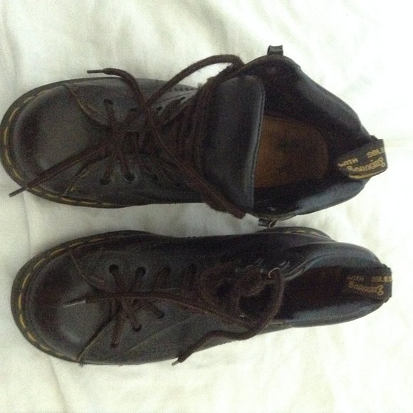 VTG 90s leather Dr Martens! - Picture 2 of 7